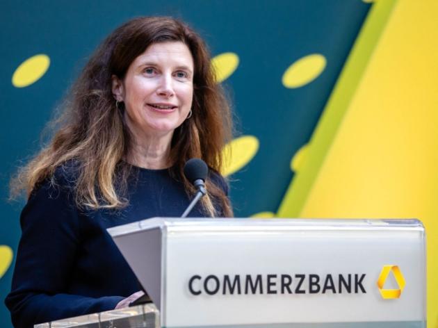 Commerzbank, nel 2Q 2025 utile netto a €462 mln (-14,1%), ricavi a €3,02 mld (+13,2%), operativo a €1,17 mld (+34,3%)
