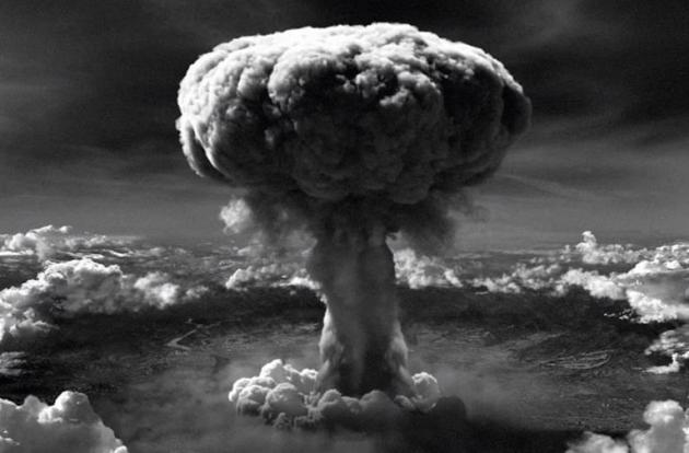 Hiroshima, 80 anni fa bombardiere B29 Enola Gay sgancia bomba atomica Little Boy sulla città giapponese, 140mila vittime, 120 delegazioni alla cerimonia