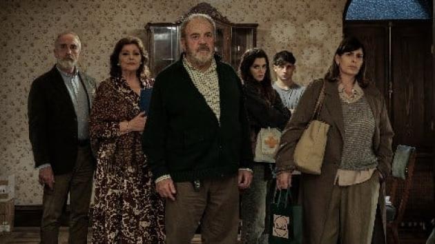 Assemblea ad alta tensione, arriva al cinema “La riunione di condominio”, di Santiago Requejo con Raúl Fernández de Pablo, Clara Lago e Tito Valverde