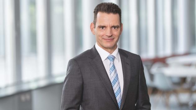 E.ON, nel 1H 2025 utile netto a €1,9 mld (+10%) e EBITDA rettificato a €5,5 mld (+13%); Birnbaum: "Serve quadro normativo che faciliti investimenti"