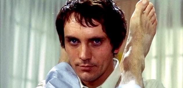 Terence Stamp nel film Teorema