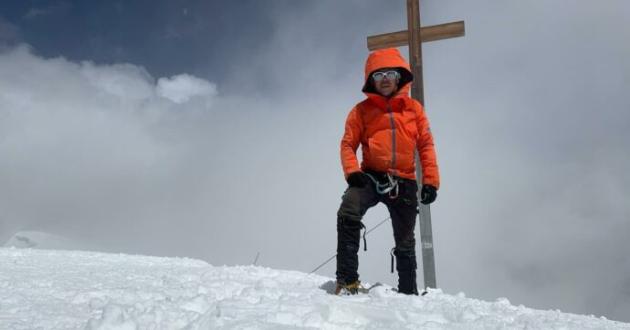 Kirghizistan, alpinista 49enne Luca Sinigaglia morto per edema cerebrale, cercava di salvare collega russa bloccata a 7mila metri