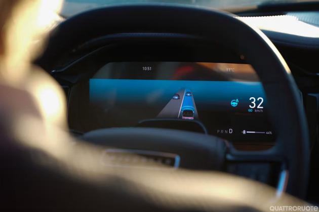 Stellantis, in stand-by il sistema di guida assistita di Livello 3 del programma AutoDrive per costi elevati e complessità tecnica