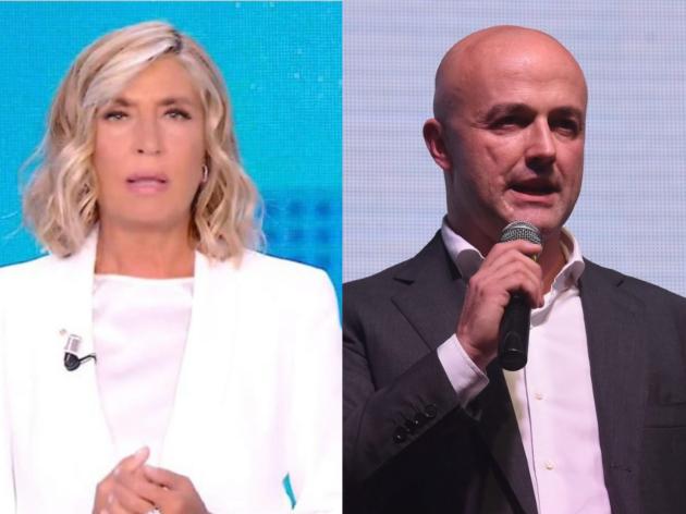Pomeriggio Cinque, Myrta Merlino lancia caffè e asciugamani dietro le quinte?! - I RUMORS