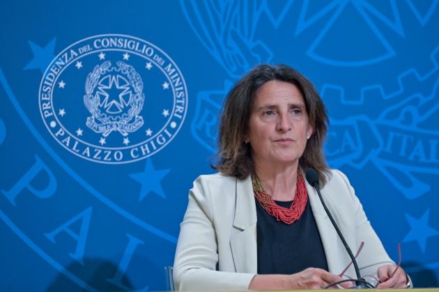 Gaza, Commissione Ue scarica Ribera: "La sua posizione sul genocidio non è la nostra, uso di questi termini spetta alla magistratura"