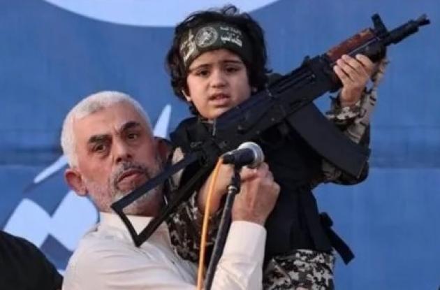 Quando la narrazione si ribalta: la trappola di Netanyahu, il paradosso di Hamas, e le scemenze di Macron