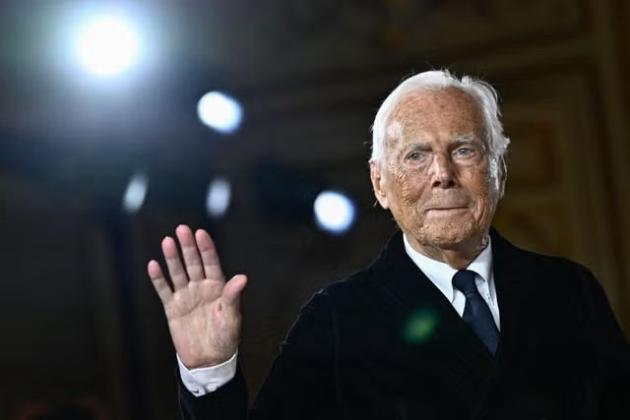 Testamento Armani, EssilorLuxottica valuta il 15% della società, il 30% a Dell’Orco e familiari secondo volontà del fondatore
