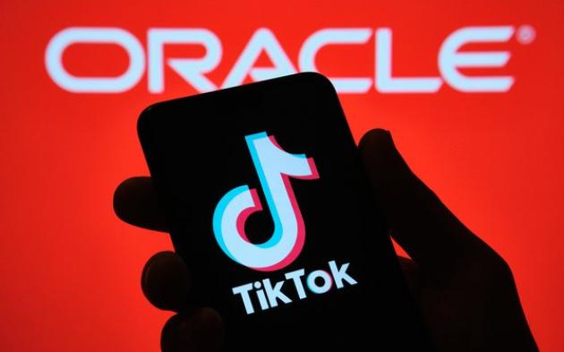 TikTok Usa, Trump annuncia slittamento vendita, 16 dicembre nuova scadenza: verso 80% a consorzio con a capo Oracle, 20% ad azionisti cinesi