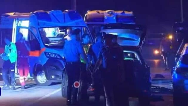Brivio (LC), due 21enni travolte e uccise da un auto mentre andavano a festa di paese a piedi a bordo strada, fermato autista 34enne