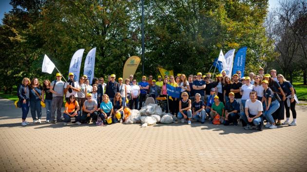 Allianz, rinnovato impegno per il World CleanUp Day: 80 volontari a Milano con Legambiente per ripulire il Parco della Martesana