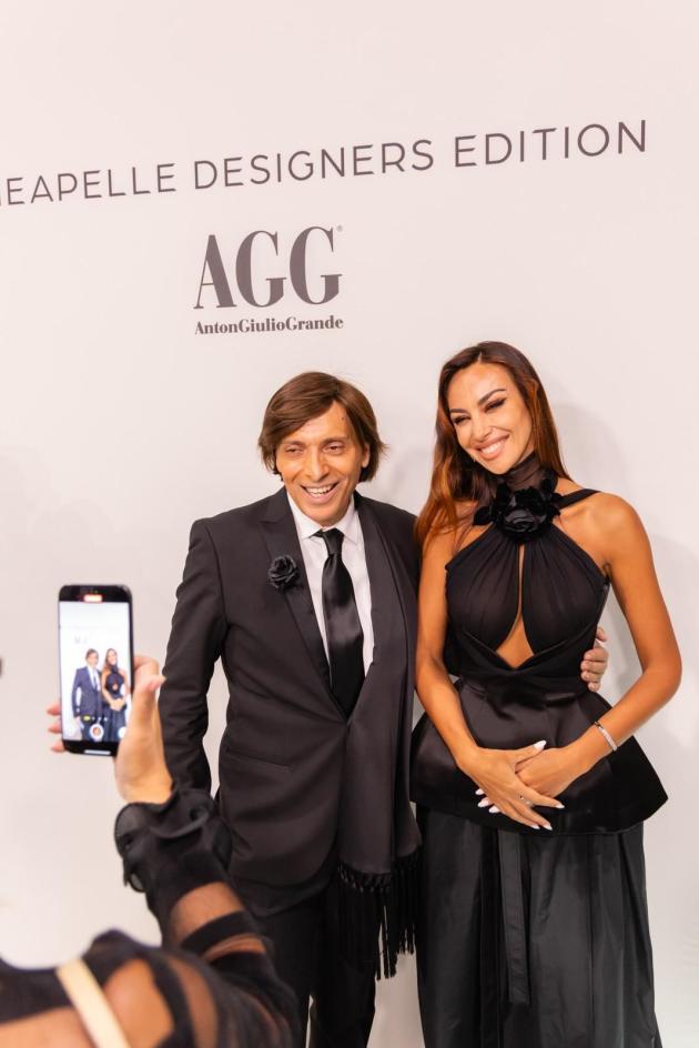 Anton Giulio Grande trionfa alla Milano Fashion Week con l’omaggio a Frida Kahlo. Frida è il titolo della nuova collezione Spring/Summer 2026 di Anton Giulio Grande, talentuoso stilista e Presidente d