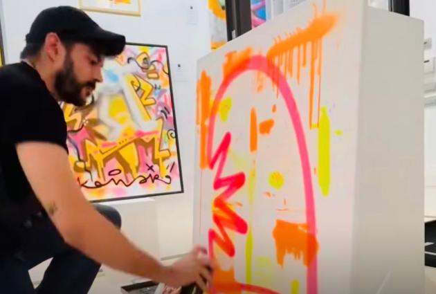 Arriva da Barcellona il noto street artist Konair che ha presentato ieri, la sua prima ed esclusiva personale in Italia, presso la Galleria d’Arte Contemporanea Casati, nel centro storico di una Monza