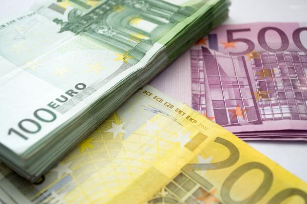 BCE: in caso di crisi serve avere il contante, almeno 70 euro; ma non volevano abolirlo nel nome della cashless society?