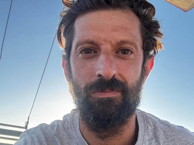 "Scendo qui, fratelli": il fotoreporter Niccolò Celesti molla la Global Sumud Flotilla  prima del naufragio (mentale)