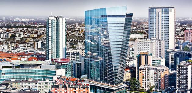 Intesa Sanpaolo: oltre 900 mld € di risparmi affidati dai clienti, il Wealth Management genera il 42% dei profitti del Gruppo