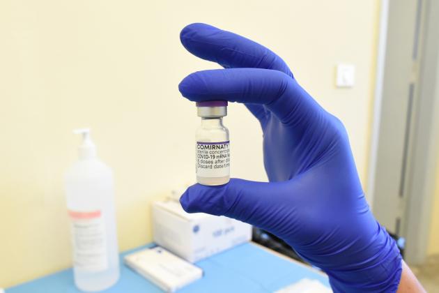 Vaccino Covid, "incidenza del cancro superiore del doppio nei vaccinati rispetto ai non vaccinati dopo 3 mesi dall'inoculazione" - lo STUDIO coreano