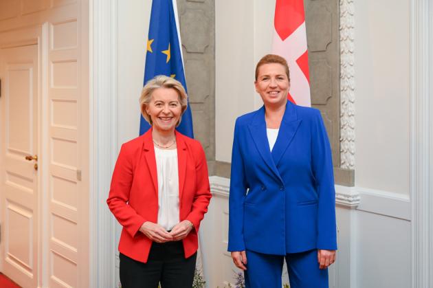 Vertice di Copenaghen, premier danese Frederiksen insiste contro "nemico inesistente" russo: "Abbiamo mandato per abbattere droni"