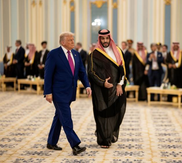 Petrolio, l’OPEC+ aumenta la produzione di 137.000 barili al giorno, il cartello cede alle pressioni di Trump e si allinea alla Russia evitando spinte al ribasso sui prezzi