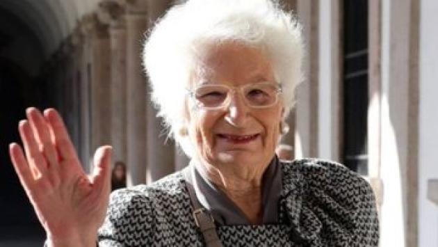 Liliana Segre contro la burocrazia disumana: “Lasciate che i ricercatori palestinesi portino i figli”