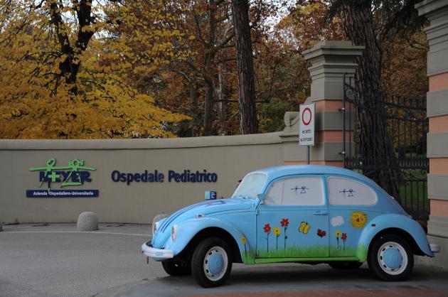Firenze, bambino di 4 anni invalido dopo due operazioni per tumore al cervello che non esisteva, ospedale Meyer condannato a 4 mln di risarcimento danni