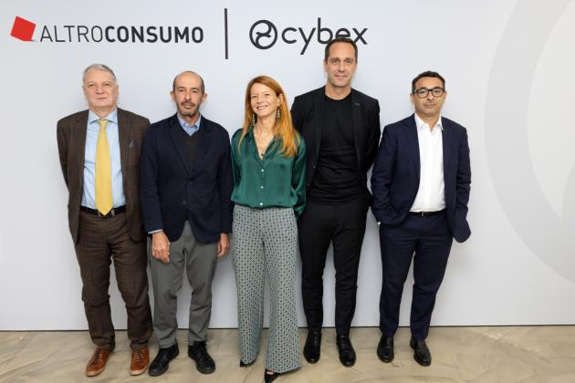 Cybex e Altroconsumo, i risultati dell'indagine; 32% dei genitori non usa correttamente i seggiolini, il 57% non allaccia la cintura dei figli