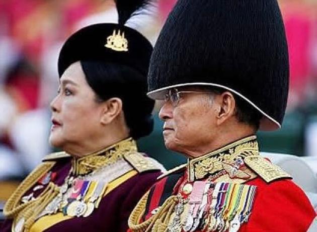 Re Bhumibol Adulyadej  e Regina Madre Sirikit