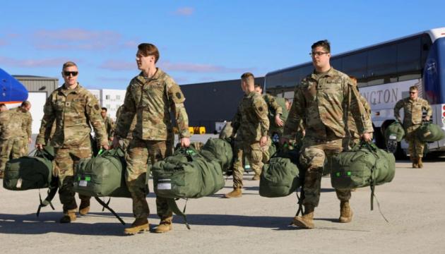 Usa, ok a ritiro truppe Nato da fianco est Europa, ma 800 soldati verso permanenza in Romania, Washington: “Rivalutazione esigenze globali”