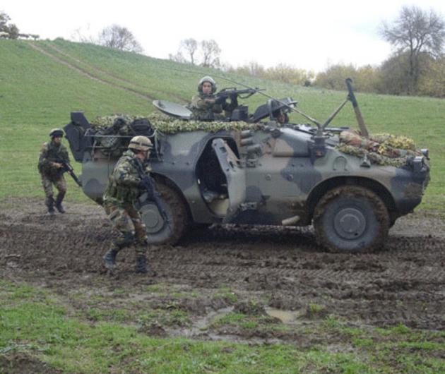Ue insiste con la guerra al “nemico inesistente russo”, pronta proposta per spostare più velocemente carri armati all’interno dell’Unione