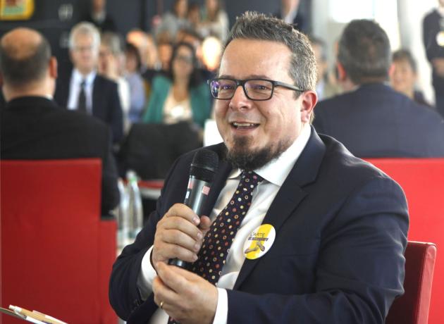 Affido e adozione. Al via a Milano la "Biennale dell’Accoglienza. L’Arte di Accogliere”