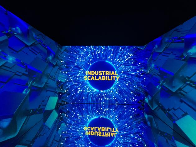 GreenEGG  a Ecomondo 2025 con il Cubo EYEXPERIENCE;  dalla CO₂ alle microalghe, la nuova frontiera della decarbonizzazione industriale