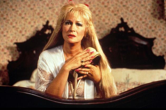 Addio a Diane Ladd, morta a 89 anni l&rsquo;attrice 3 volte candidata all&rsquo;Oscar e madre di Laura Dern, carriera lunga oltre 60 anni