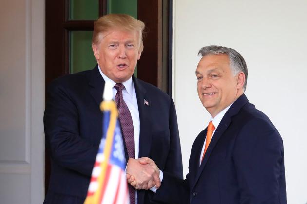 Incontro Trump-Orbán alla Casa Bianca, tolte a Ungheria sanzioni su acquisto petrolio e gas russi, in cambio l’acquisto di armi Usa per $700mln