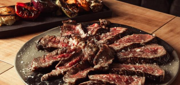 Varrone On Tour, quando le eccellenze della carne e del vino si incontrano in un percorso enogastronomico