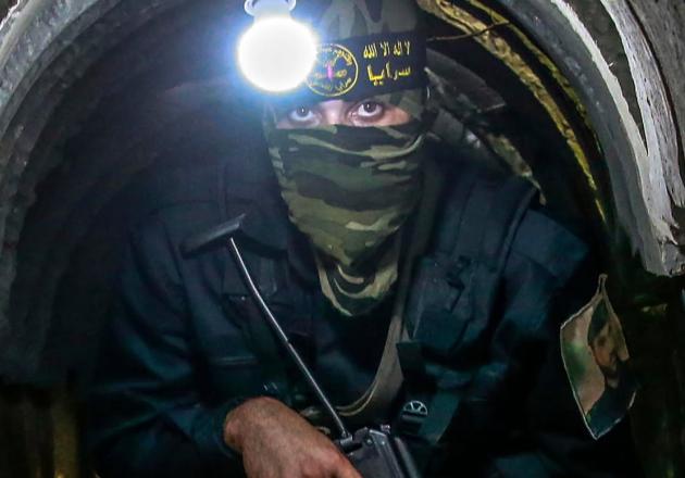 Gaza, la Turchia corre in soccorso dei 200 palestinesi intrappolati nei tunnel di Hamas: “Stiamo lavorando per creare un corridoio sicuro”