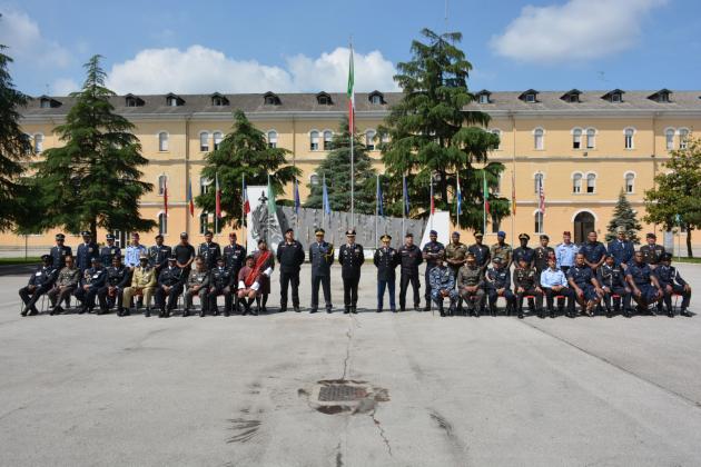 Gaza, ipotesi Italia per addestramento futura polizia palestinese, pronta caserma di Vicenza: prepara già forze speciali ucraine e africane