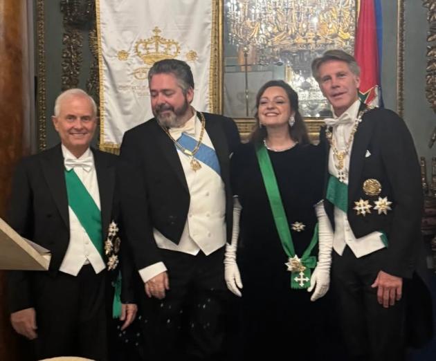 Giovanni Duvina, George e Vittoria Romanov, Emanuele Filiberto di Savoia