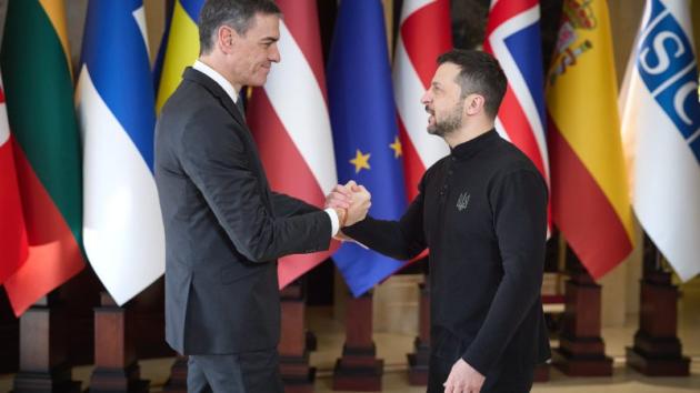 Ucraina, Spagna continua la guerra alla Russia e annuncia nuovo pacchetto di aiuti a Kiev per € 817mln: 615 destinati alle armi e alla difesa aerea