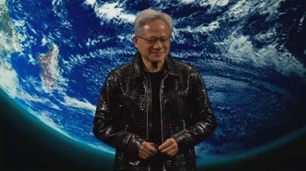 Trimestrale Nvidia oltre le attese, fatturato a 57 miliardi (+62,9% sul 2024), utile a 31,91 miliardi, Nasdaq +0,59%, S&P 500 +0,38%