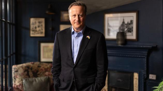 Uk, l’annuncio dell’ex premier 59enne David Cameron: “Ho un tumore alla prostata, sempre avuto paura di sentire quella parola”