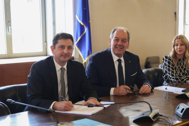 JTI e MASAF siglano un accordo triennale per acquisto di 8 mila tonnellate di tabacco italiano all'anno