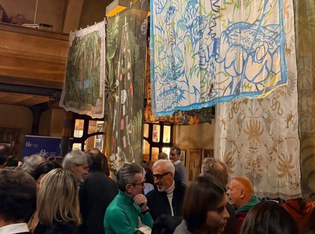 Fuoriluogo Shower in the Jungle