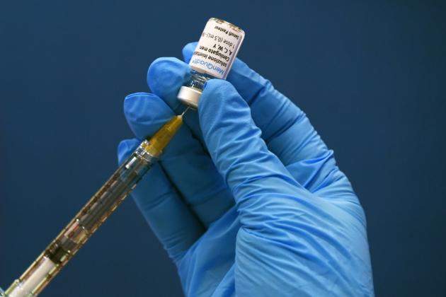 Vaccino Covid, “Persone non considerate vaccinate nei primi 14 giorni post inoculazione”, in quel periodo massimo picco di mortalità - LO STUDIO dell’Università di Torino