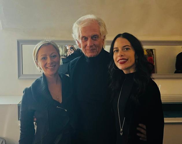 Tra vino e opere d’arte, tra mondanità e protagonisti della cultura. Si è tenuto a Montenapoleone un evento davvero singolare e suggestivo per celebrare le prossime festività