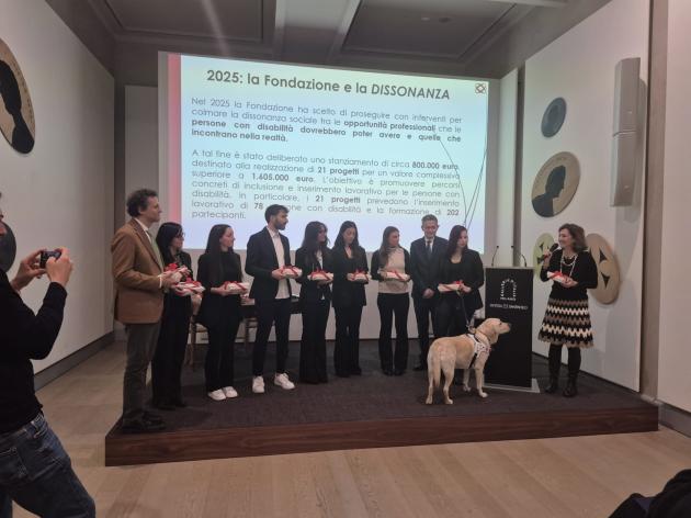 Fondazione Intesa Sanpaolo eroga 5  borse di studio per progetti di dottorato in discipline umanistiche, per un ammontare di 375 mila euro