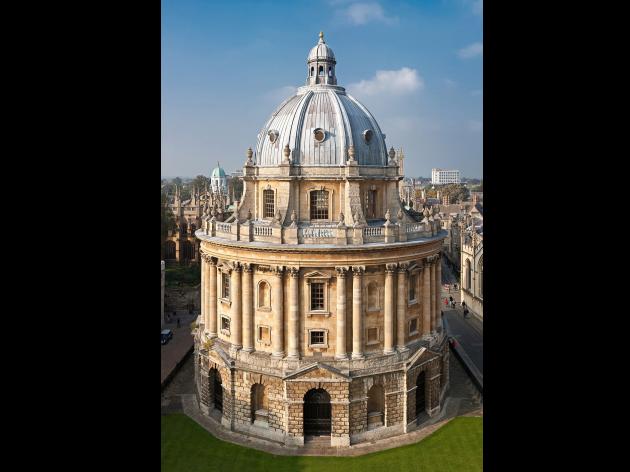 Oxford, una pietra miliare: studentessa palestinese Arwa Hanin Elrayess eletta alla Presidenza dell'Union, la prima in 202 anni di storia