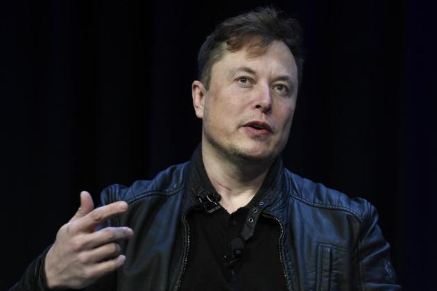 Elon Musk tuona contro la UE: dev'essere cancellata ed è simile al quarto Reich; la verità comincia a emergere 