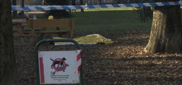 Milano, senzatetto dello Sri Lanka trovato morto nel Parco Solari sotto lo sguardo indifferente di una moltitudine umana sempre più disumana