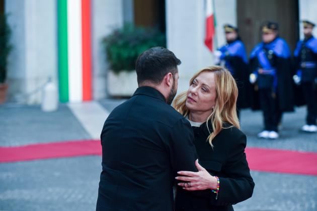 Incontro Zelensky-Meloni, presidente ucraino apre a elezioni dopo frasi di Trump: "Sono pronto, su negoziati di pace mi fido della premier"