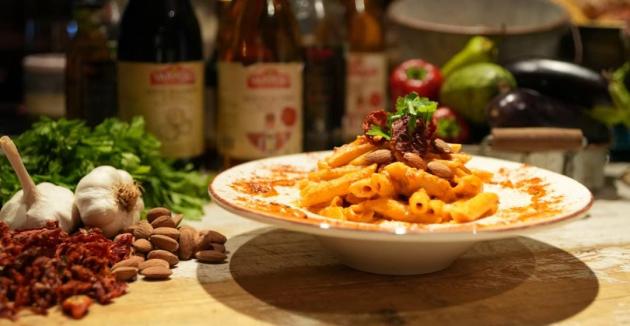 PERSONE ANORMALI - Episodio 39 - I marziani hanno dodici mani e non sono molto lontani