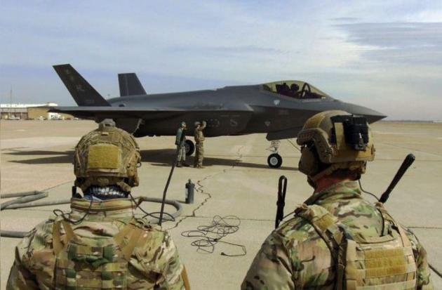 Usa, approvata spesa militare record da $901mld l’anno, 312 sì e 112 no al National Defense Authorization Act: $400mln destinati a Ucraina